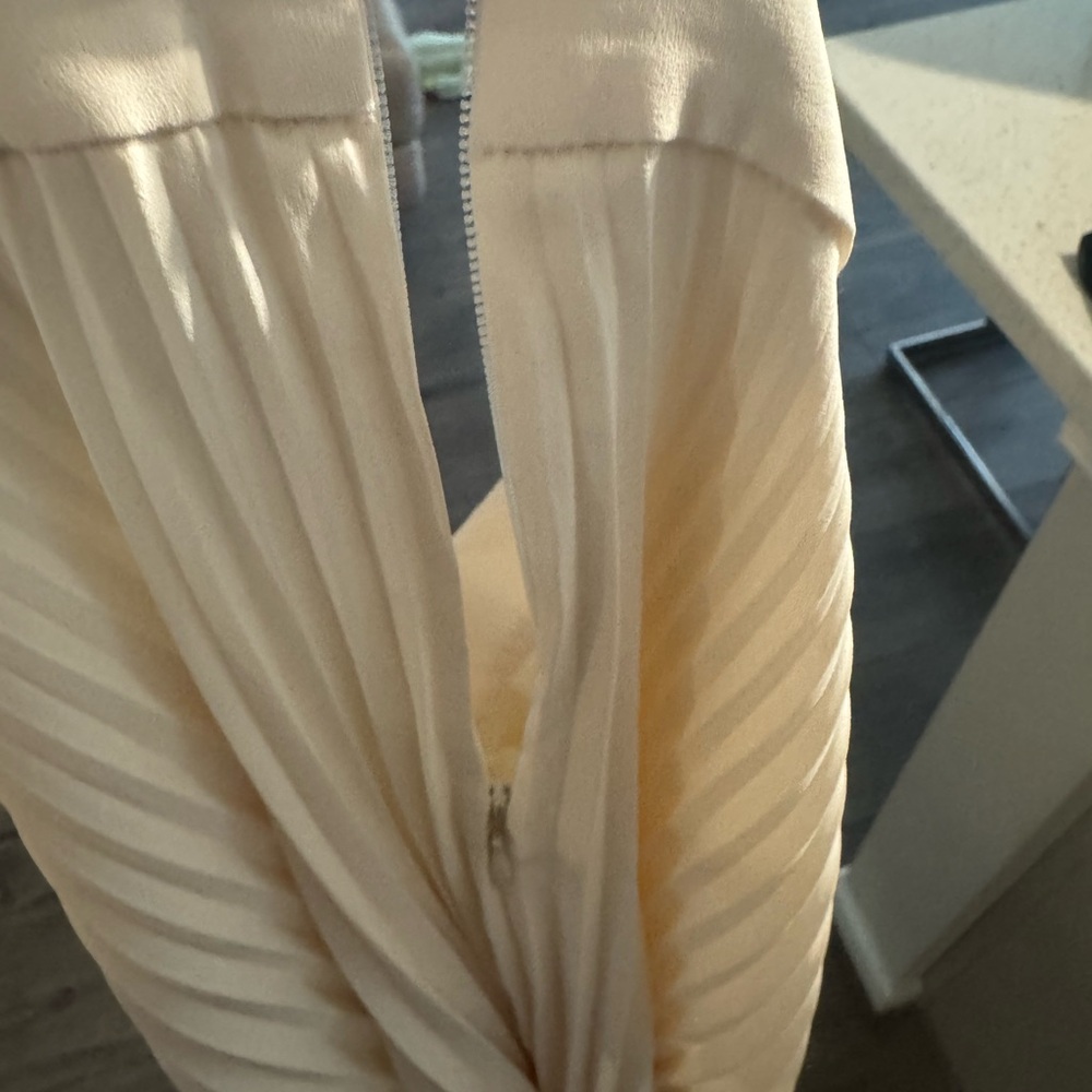 Tory Burch Cream Sunburst Pleated Midi Skirt - Picture 7 of 11